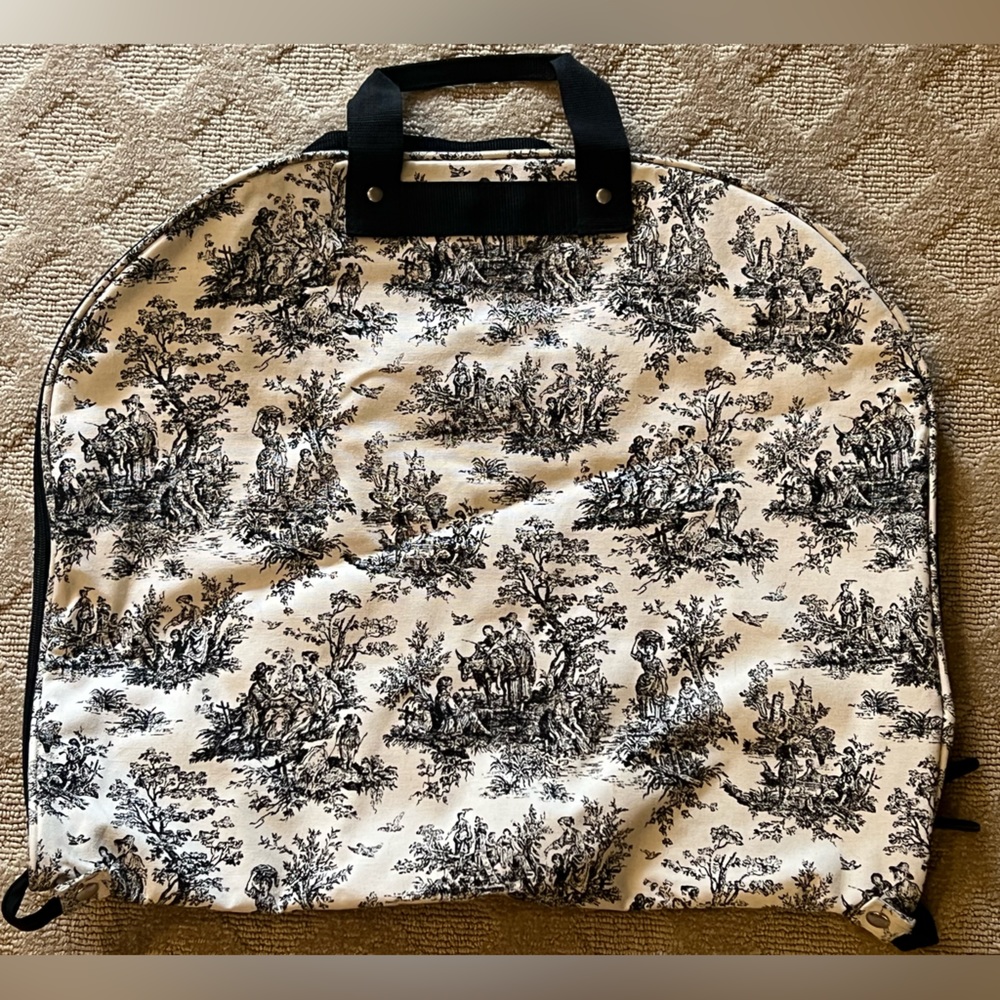 Toile hanging bag